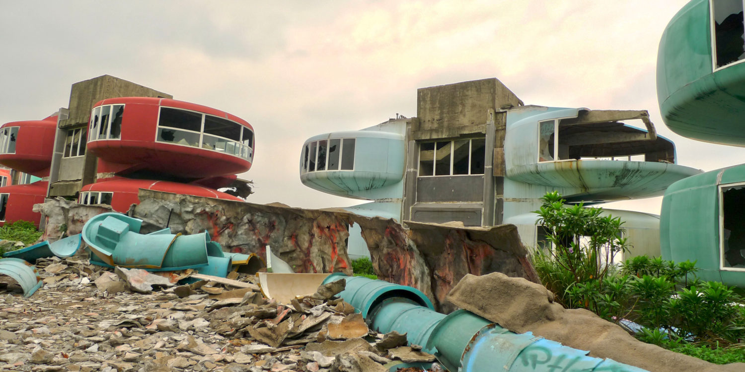 Sanzhi UFO Houses, Taiwan
