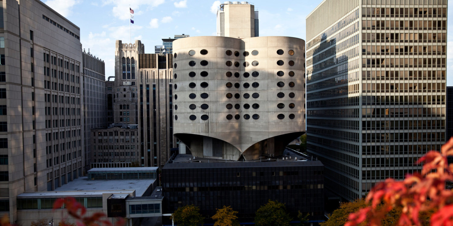 Who Determines the Future of the Past?