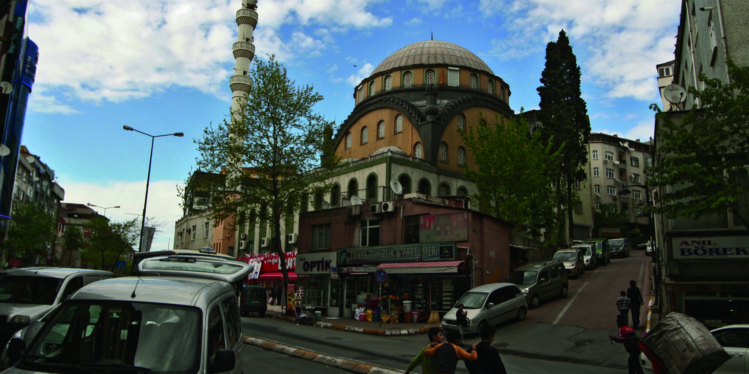 Failed Policy, Successful Architecture: Selfmade City Istanbul