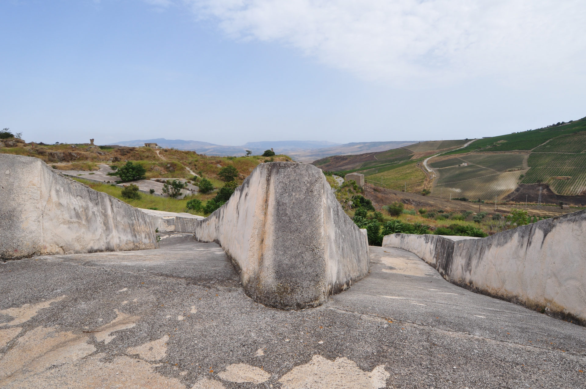 Social Life Triumphs in Sicily’s Empty Utopian Artscape