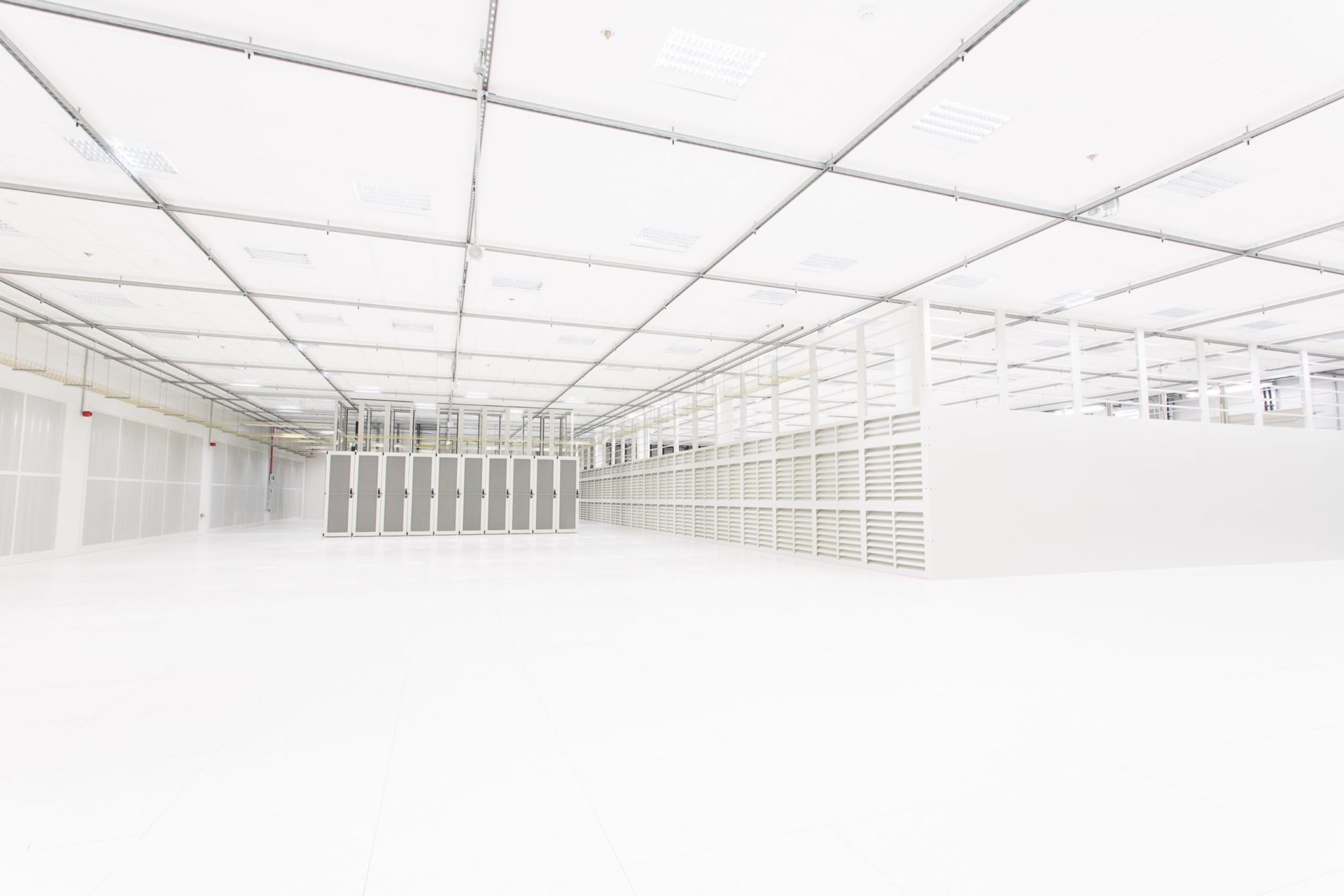 Failover Architectures: the Infrastructural Excess of the Data Centre Industry