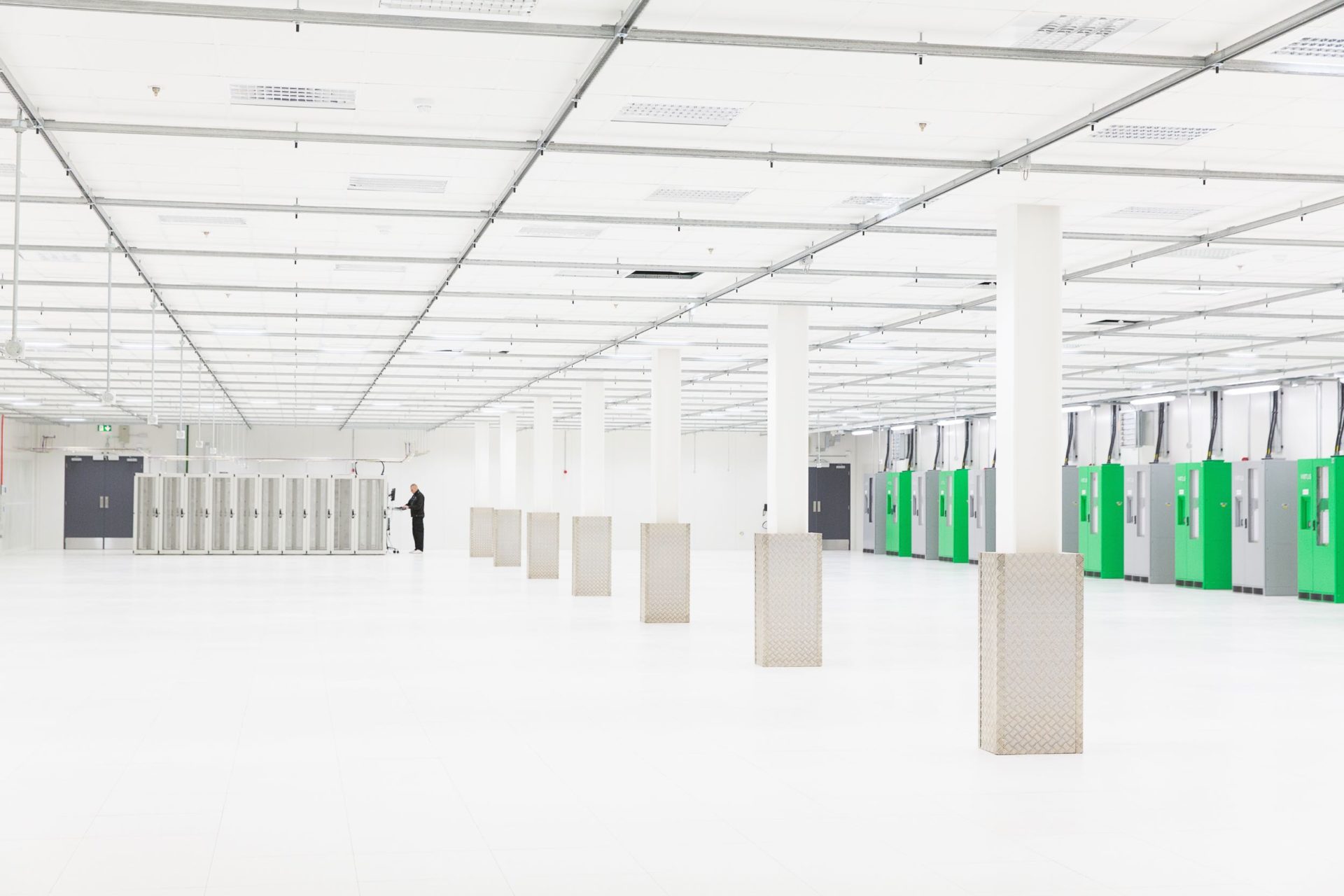 Failover Architectures: the Infrastructural Excess of the Data Centre Industry
