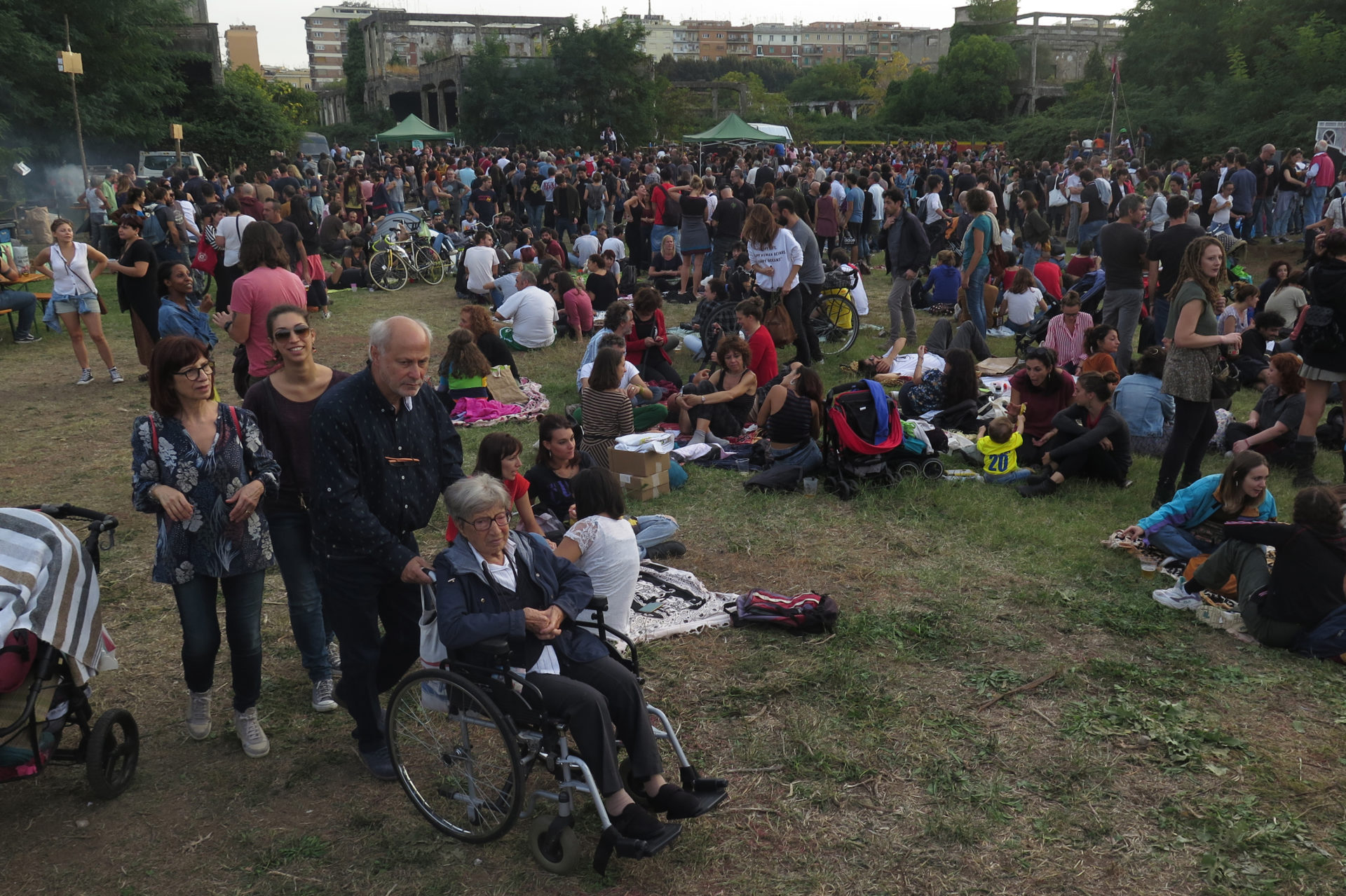 A Construction Mistake in Rome That Created a Lake and United a Neighborhood