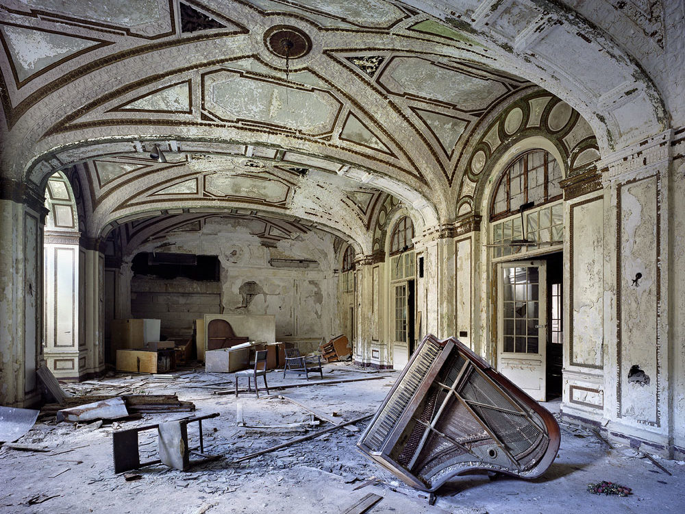 Failed Architecture #07: Ruin Porn
